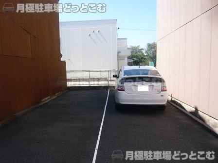 名古屋市西区天神山町609-2の月極駐車場2