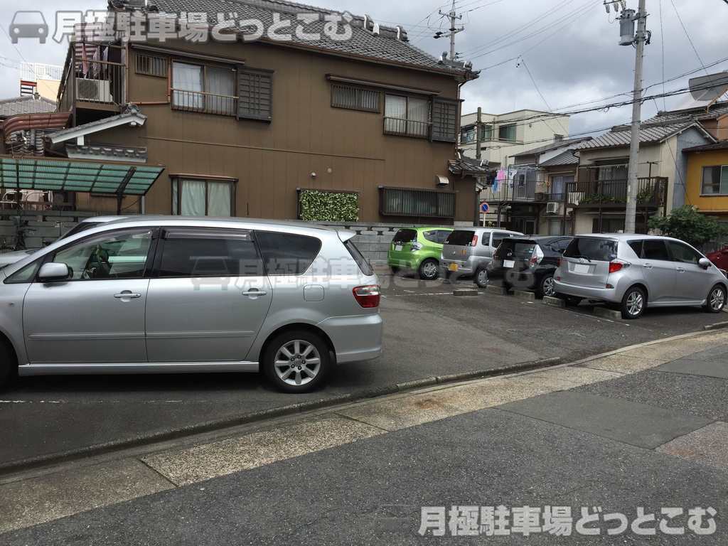名古屋市中川区柳堀町601-2の月極駐車場3
