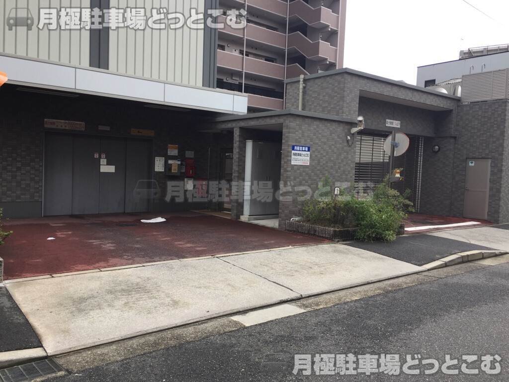 名古屋市中区千代田3丁目34-15の月極駐車場2