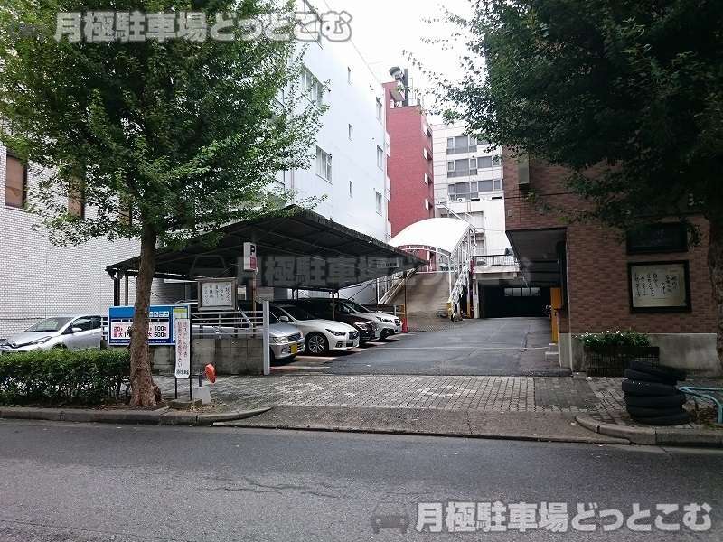 名古屋市中区丸の内2-16-13の月極駐車場2