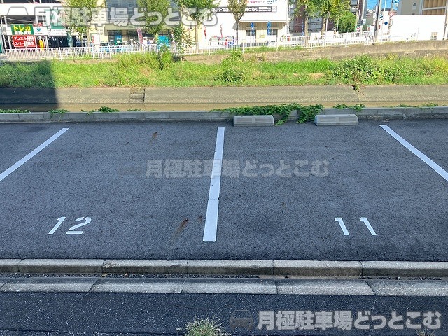 名古屋市熱田区花表町1109,1110の月極駐車場4