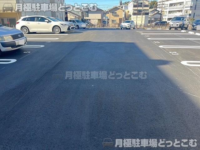 名古屋市名東区一社3丁目160,161の月極駐車場6