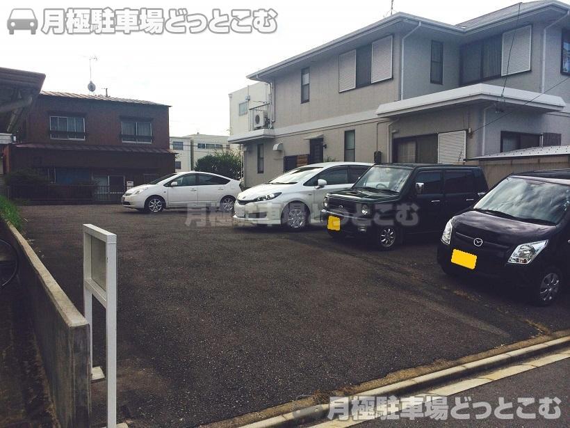 名古屋市西区枇杷島5丁目102の月極駐車場1