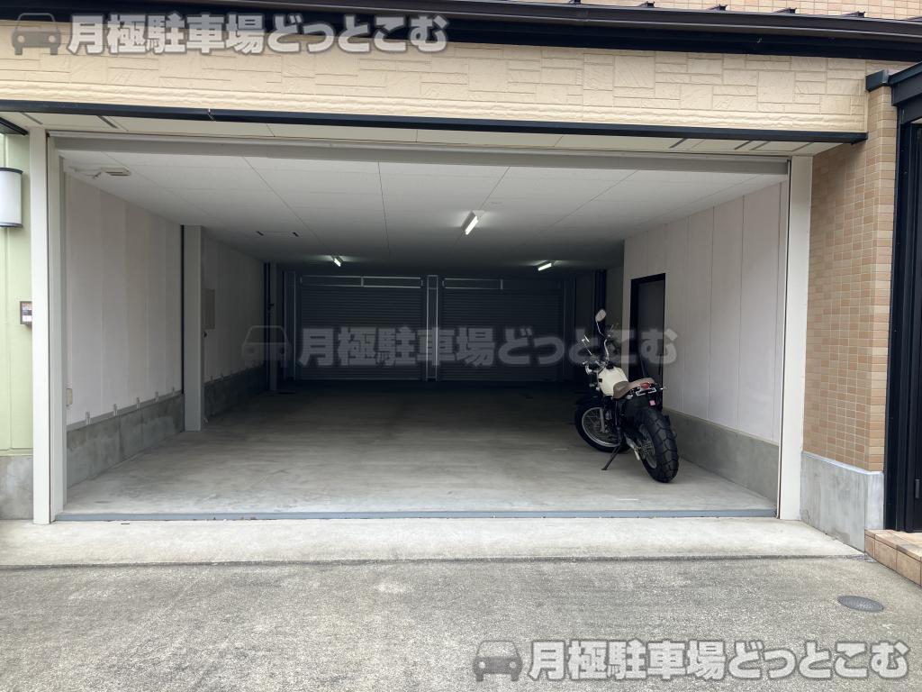名古屋市瑞穂区中山町5丁目4-1の月極駐車場6