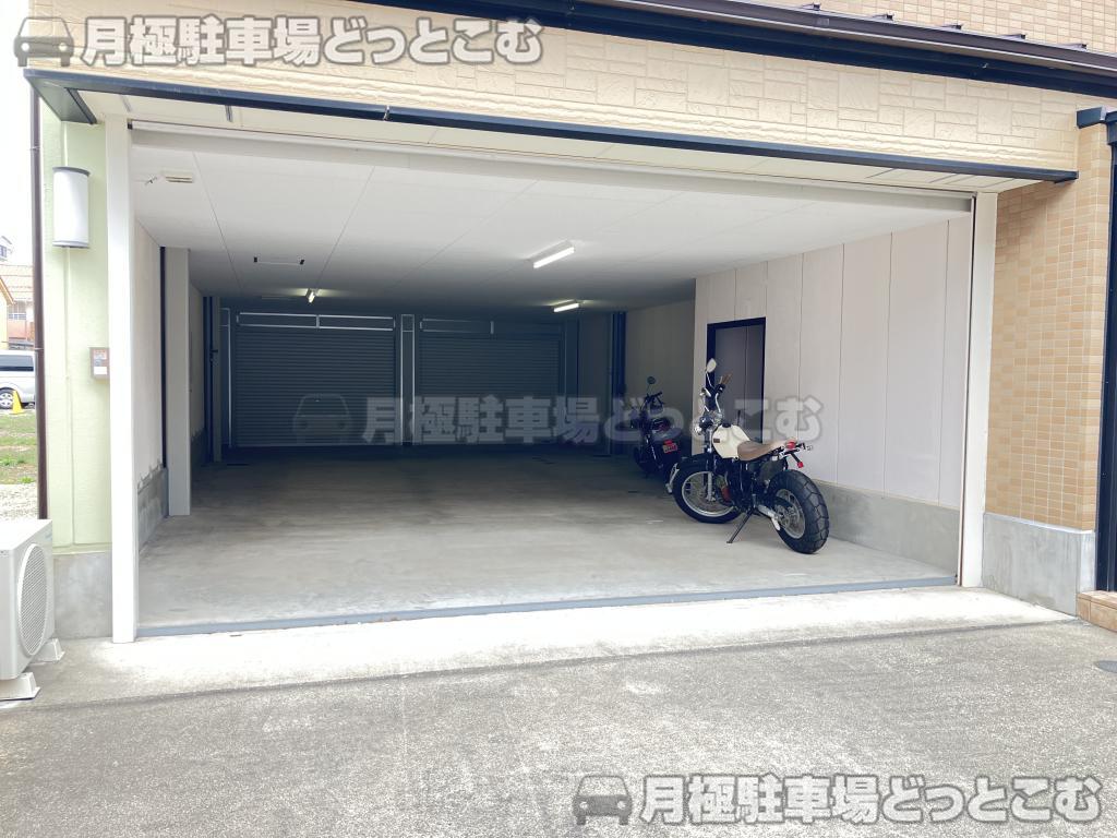 名古屋市瑞穂区中山町5丁目4-1の月極駐車場4