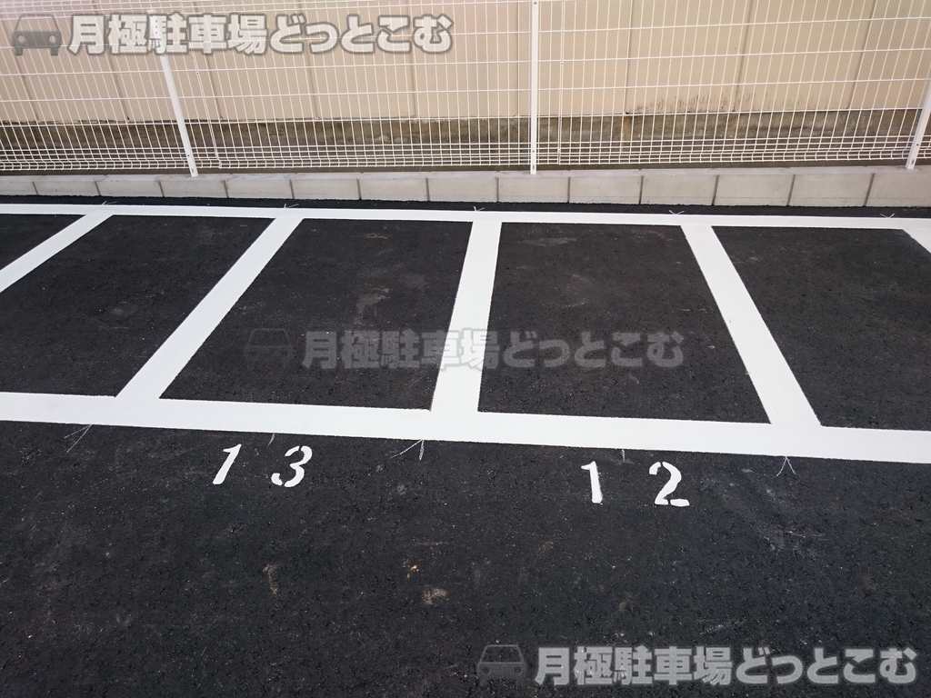 名古屋市昭和区白金3丁目114の月極駐車場2