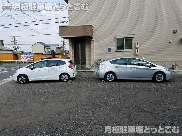 名古屋市中川区神郷町1丁目28-1の月極駐車場3