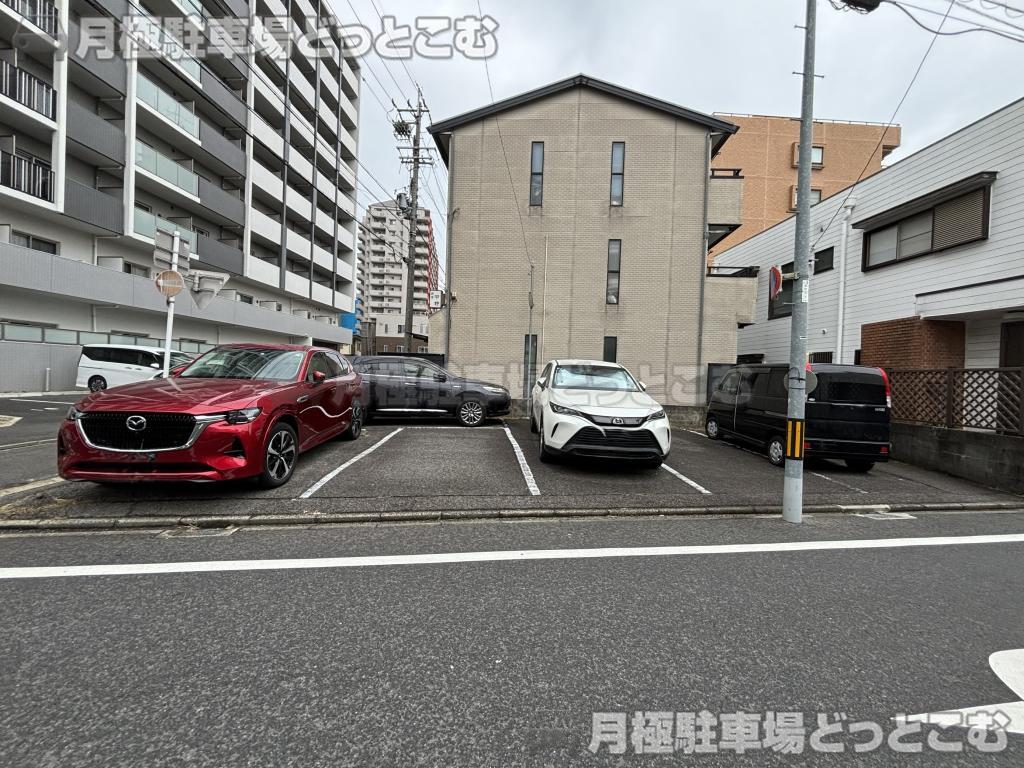 名古屋市中村区上米野町3丁目14-5の月極駐車場2