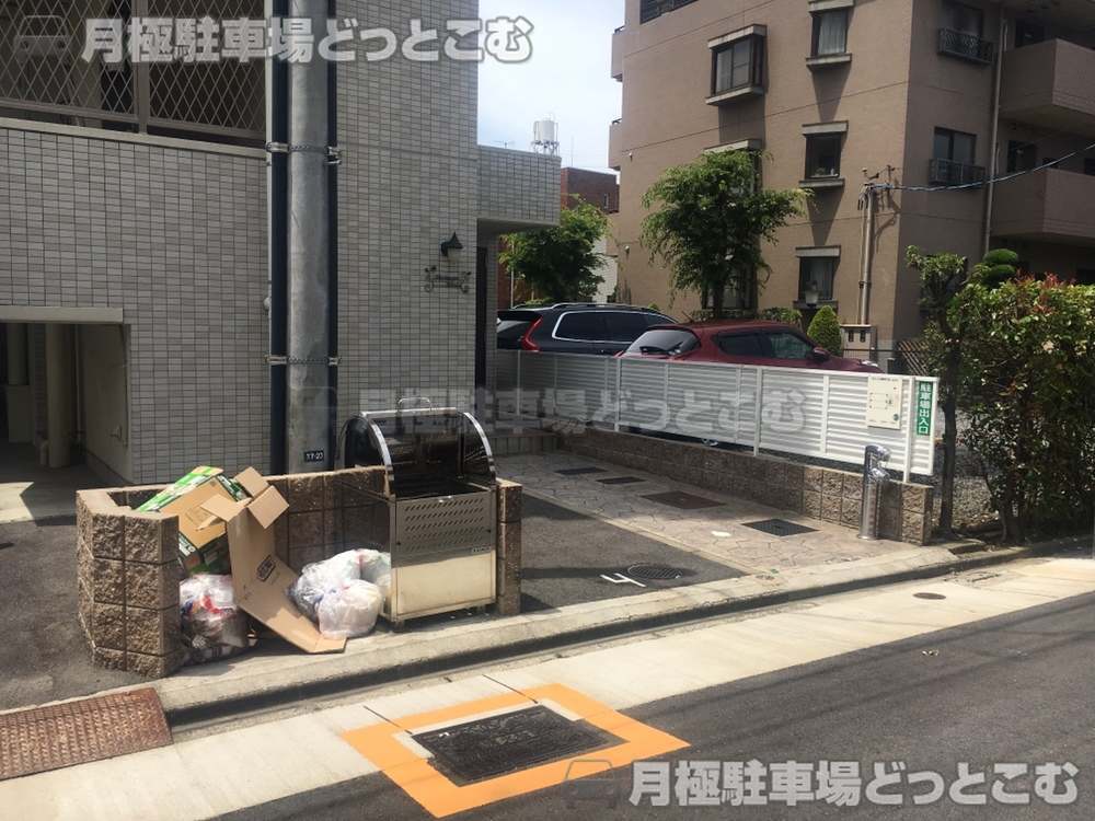 名古屋市西区新道1丁目1712の月極駐車場3