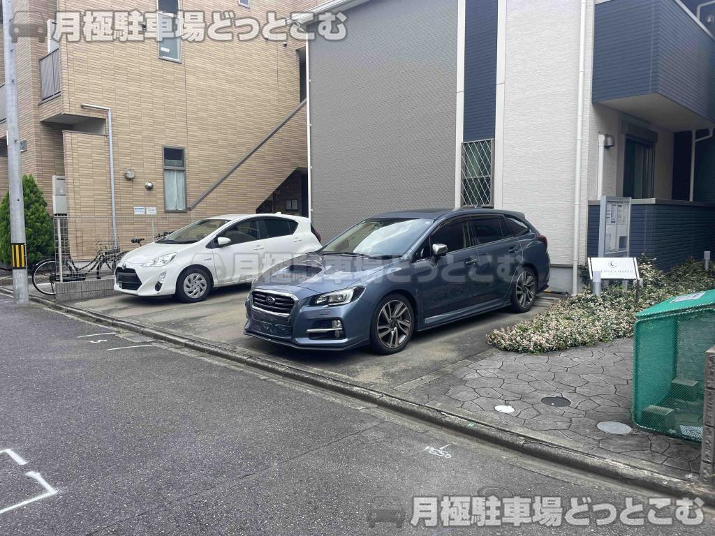 名古屋市中村区大秋町3丁目44番地の月極駐車場3