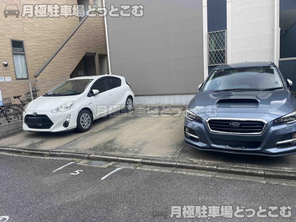 名古屋市中村区大秋町3丁目44番地の月極駐車場5