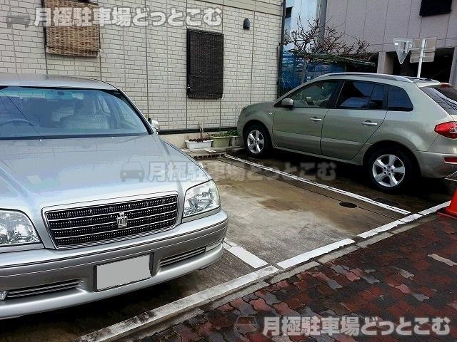 名古屋市西区菊井2丁目410の月極駐車場3