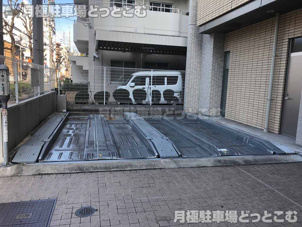 名古屋市中区千代田2-2-27の月極駐車場2