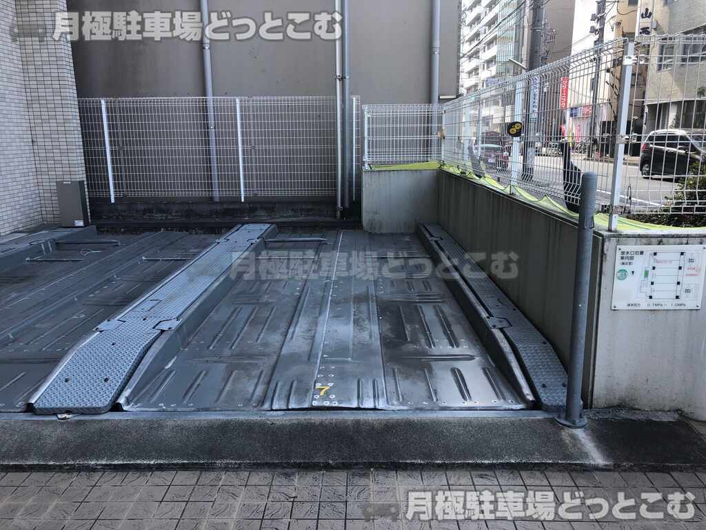 名古屋市中区千代田2-2-27の月極駐車場2