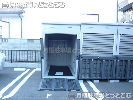 名古屋市千種区唐山町1丁目14の月極駐車場2
