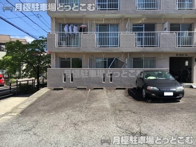 名古屋市守山区新守西520の月極駐車場2