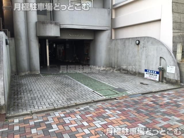 名古屋市中村区賑町17-2の月極駐車場2