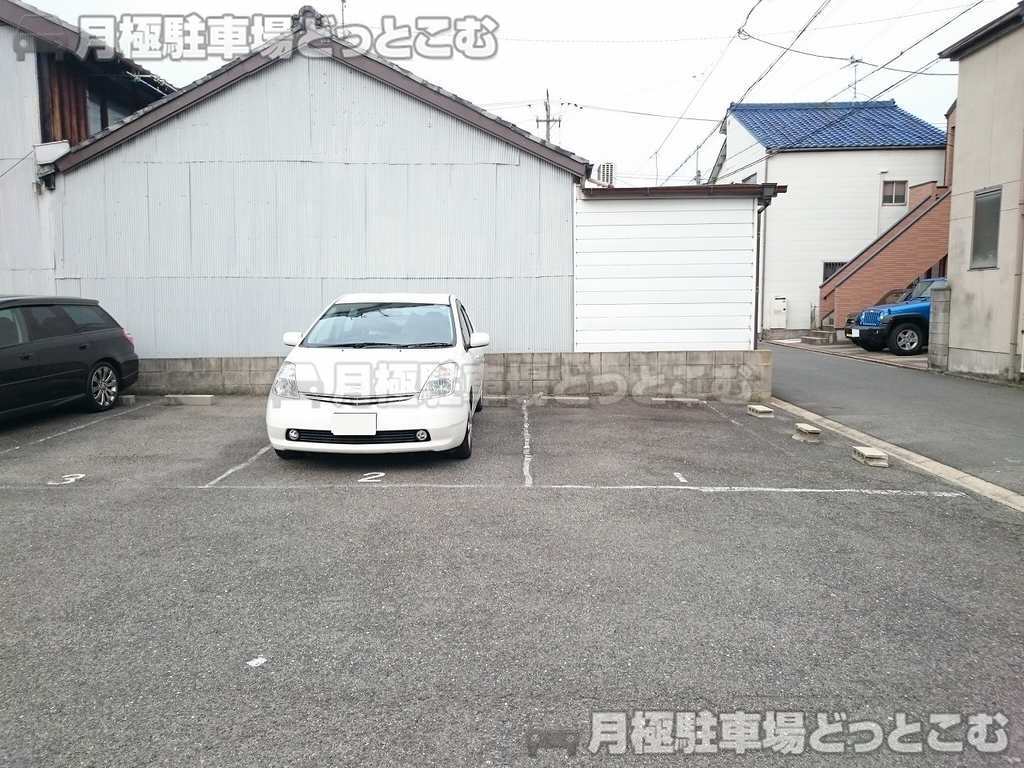 名古屋市瑞穂区下坂町4-1の月極駐車場2