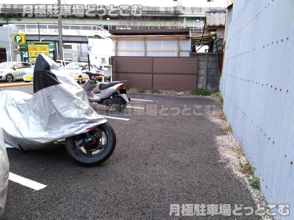 名古屋市中村区那古野1丁目4519の月極駐車場3