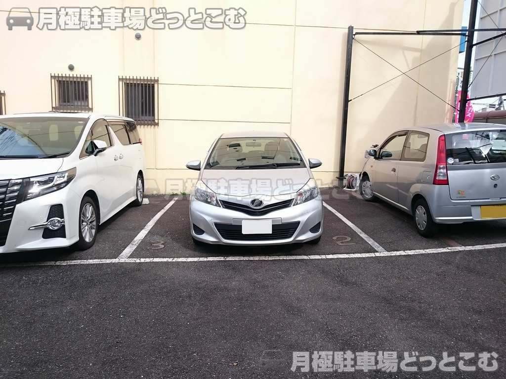 名古屋市東区新出来2-808の月極駐車場2
