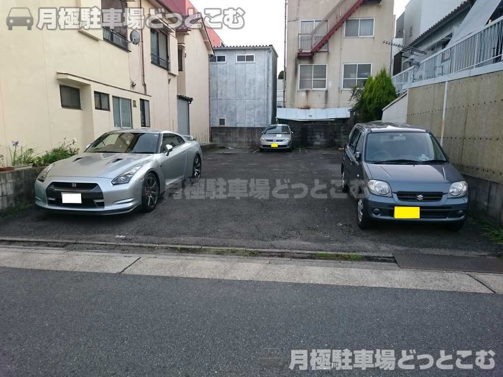 名古屋市千種区千種3丁目1904の月極駐車場1