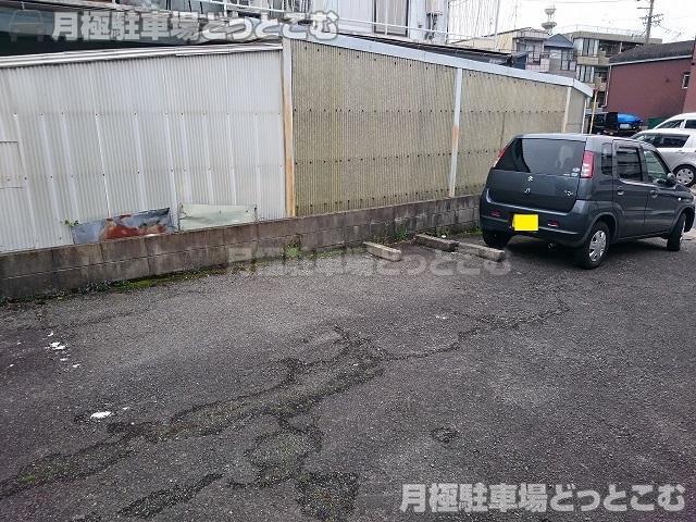 名古屋市千種区千種3丁目1904の月極駐車場2