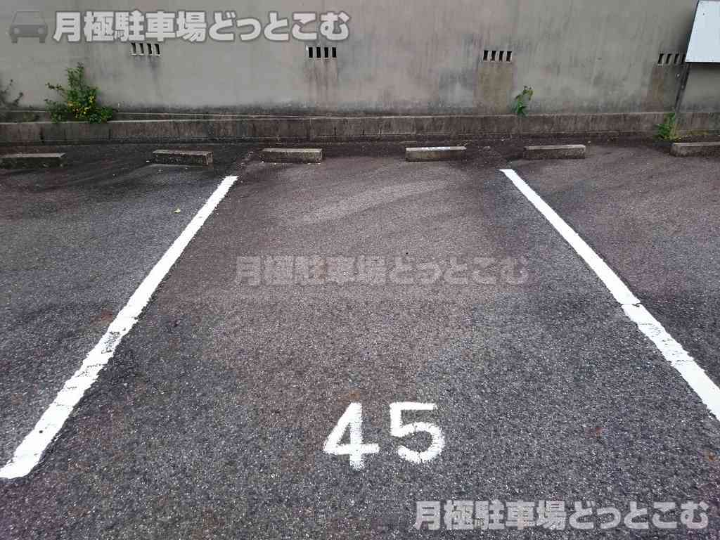 名古屋市名東区望が丘291の月極駐車場2