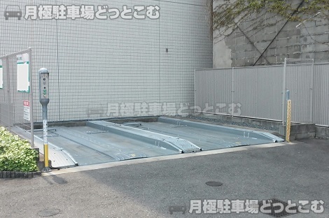 名古屋市西区名駅2丁目5-4の月極駐車場2