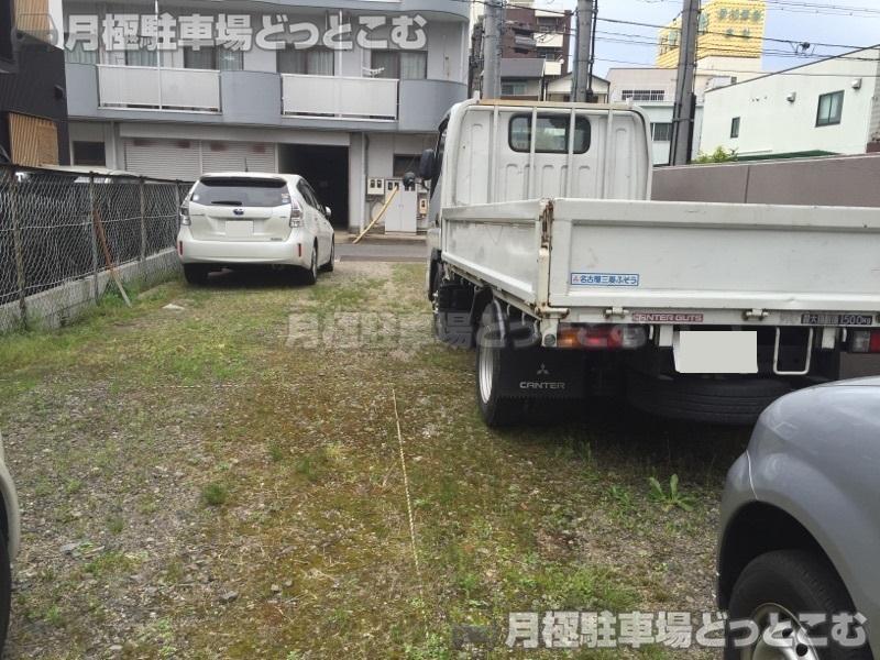 名古屋市西区那古野2丁目1813の月極駐車場3