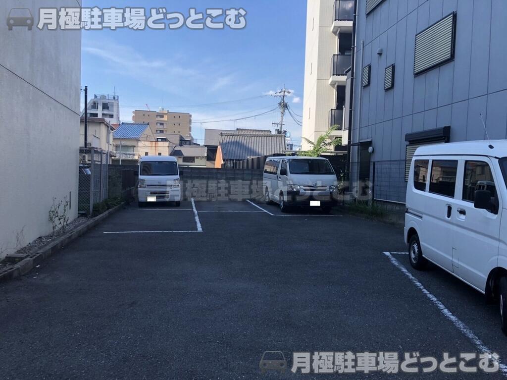 名古屋市西区那古野1丁目1720の月極駐車場2