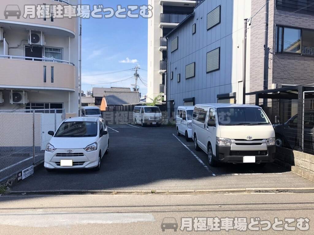 名古屋市西区那古野1丁目1720の月極駐車場2