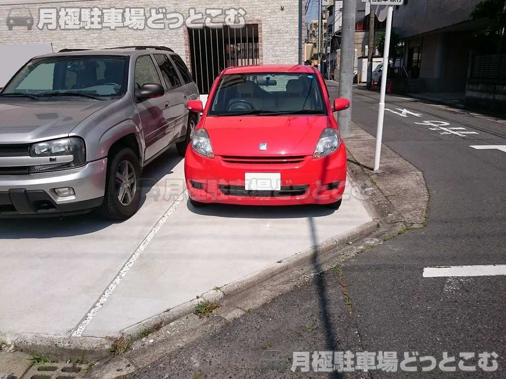 名古屋市中村区羽衣町23-2の月極駐車場2
