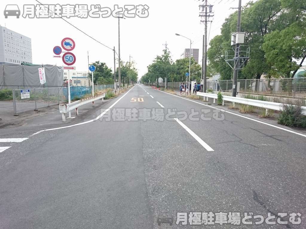 名古屋市南区滝春町1番75の月極駐車場3