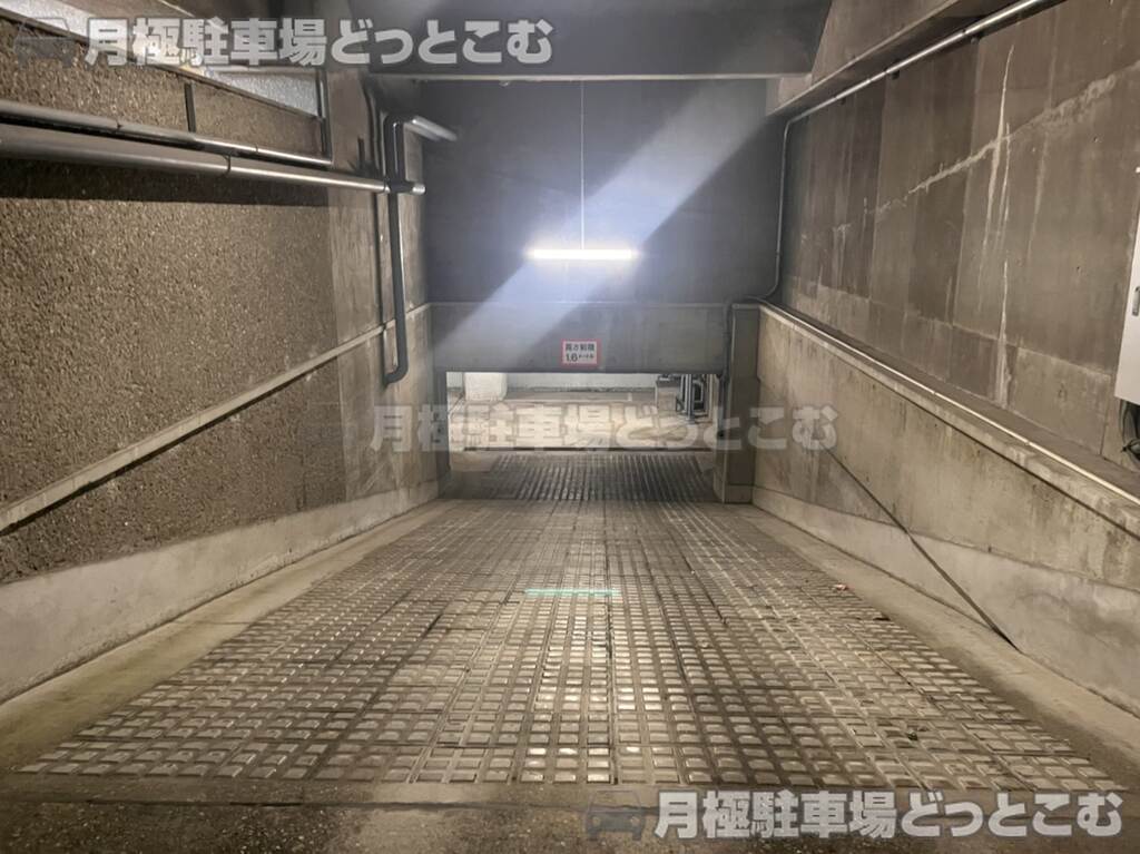 名古屋市中区千代田2丁目2506の月極駐車場3