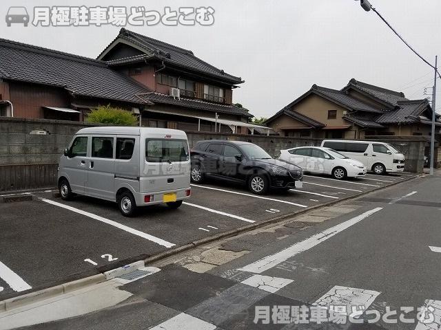 名古屋市中川区元中野町3丁目87-2の月極駐車場1