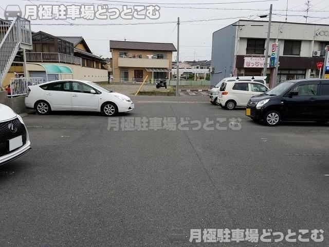 名古屋市中川区丹後町1丁目48の月極駐車場3