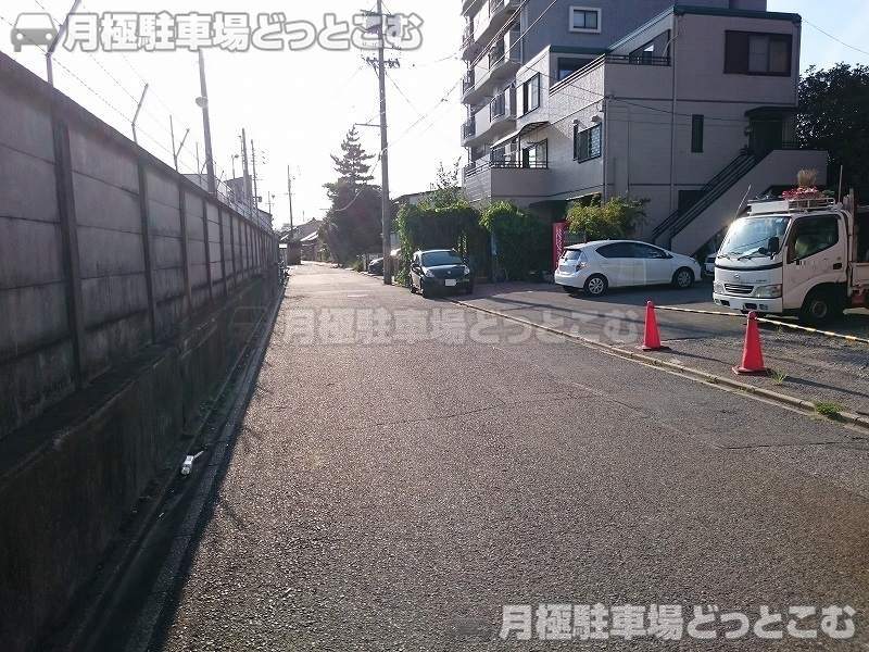 名古屋市中川区福船町5-2-37の月極駐車場2