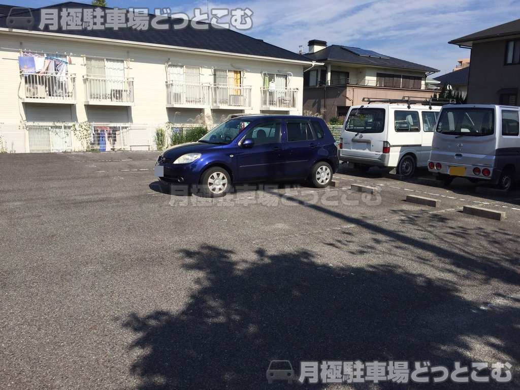 長久手市喜婦嶽923,924,925の月極駐車場2