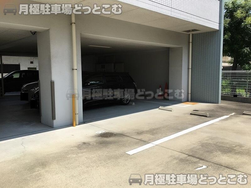 名古屋市熱田区沢下町2-1の月極駐車場3