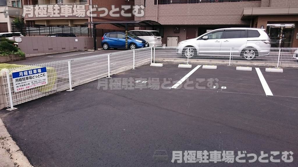 名古屋市天白区塩釜口2丁目1510番の月極駐車場3