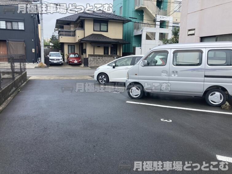 名古屋市西区枇杷島3丁目2122の月極駐車場3