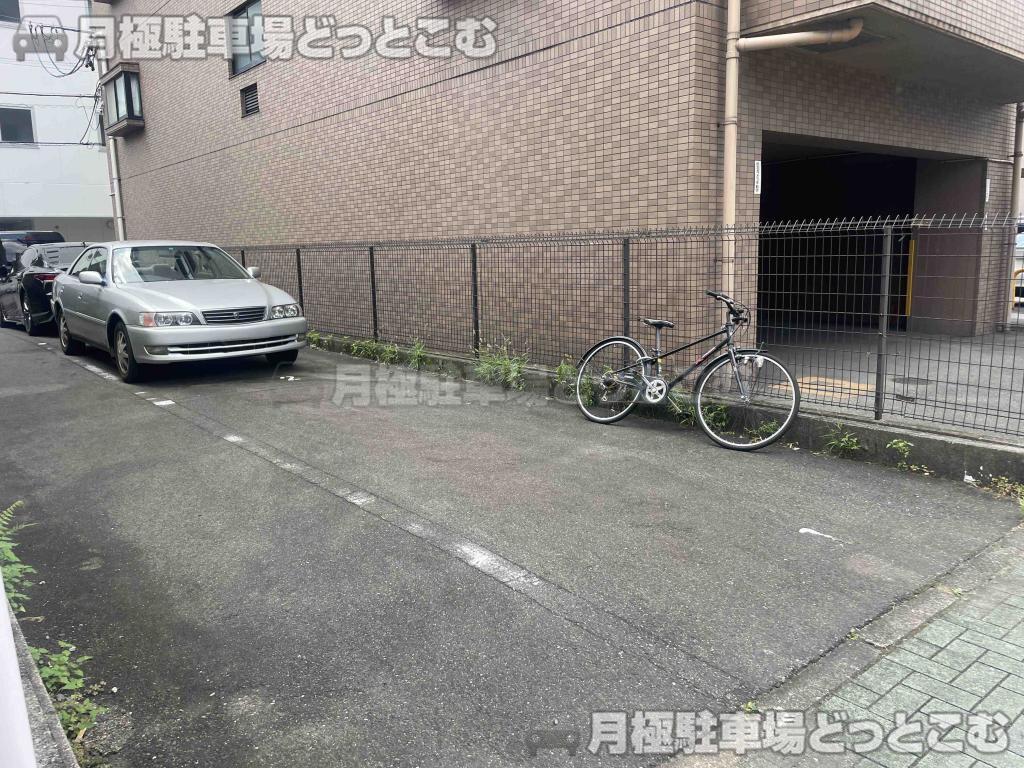 名古屋市中村区竹橋町3005-2の月極駐車場3