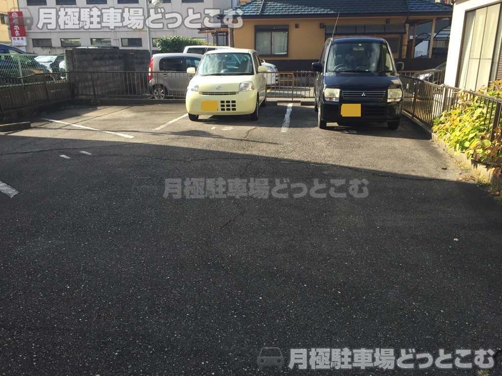 名古屋市西区新道2丁目727の月極駐車場3