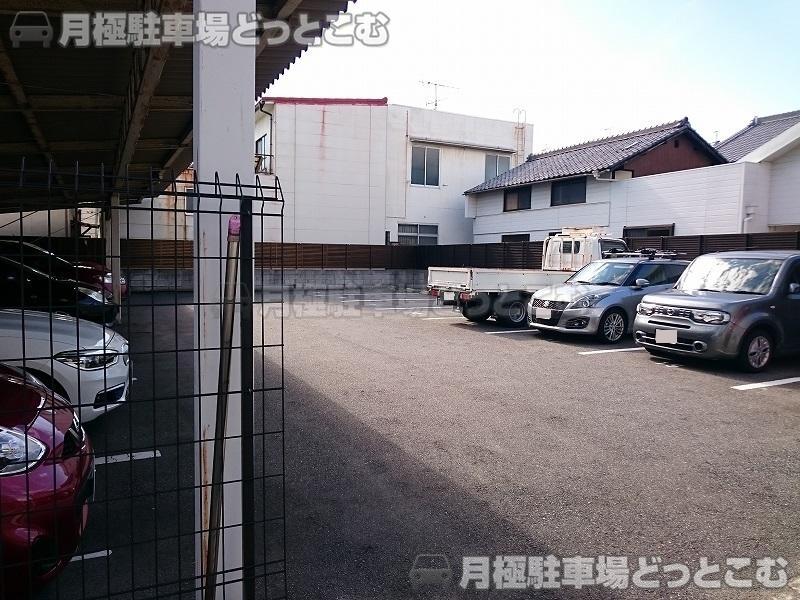 名古屋市昭和区白金1丁目18の月極駐車場2