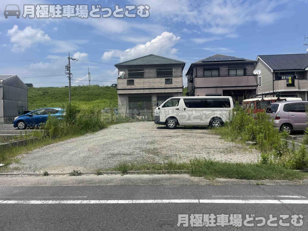 名古屋市中村区横井1丁目333の月極駐車場1