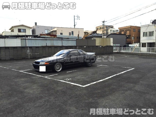 名古屋市昭和区川名本町2丁目6-2,10-3の月極駐車場3