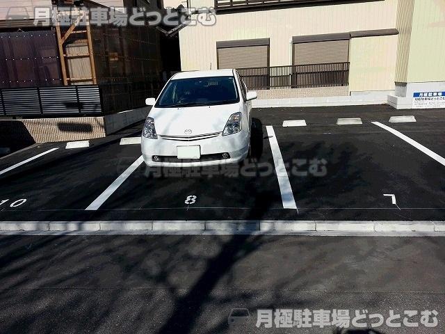 名古屋市港区大手町5丁目1-3の月極駐車場3