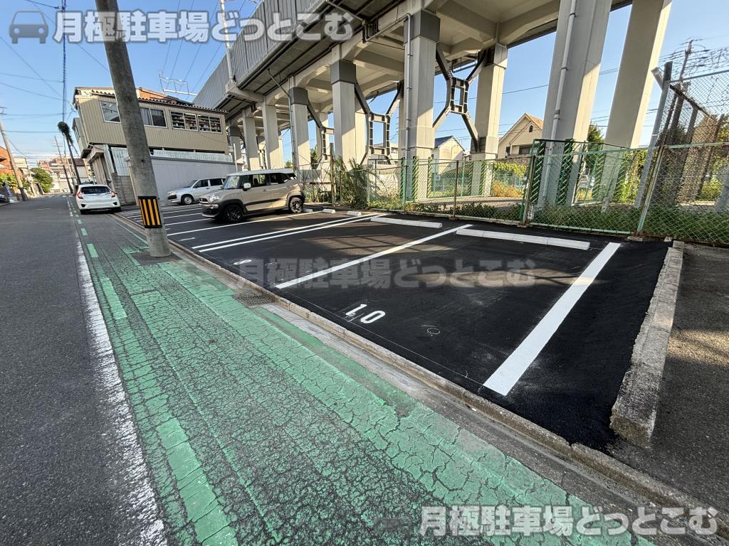 名古屋市熱田区千年2丁目2113-1，2113-2の月極駐車場4
