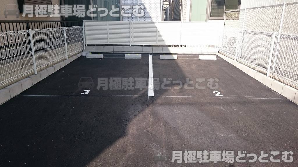 名古屋市千種区千種1丁目2515の月極駐車場2