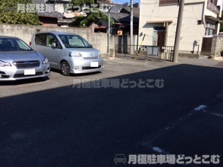 名古屋市瑞穂区中山町2丁目20-4の月極駐車場2